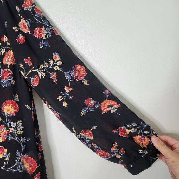 Joie Brittin Silk Floral Blouse - Picture 4 of 9